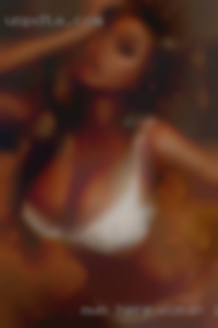 Mwm here woman in decent naked shape.ddf.